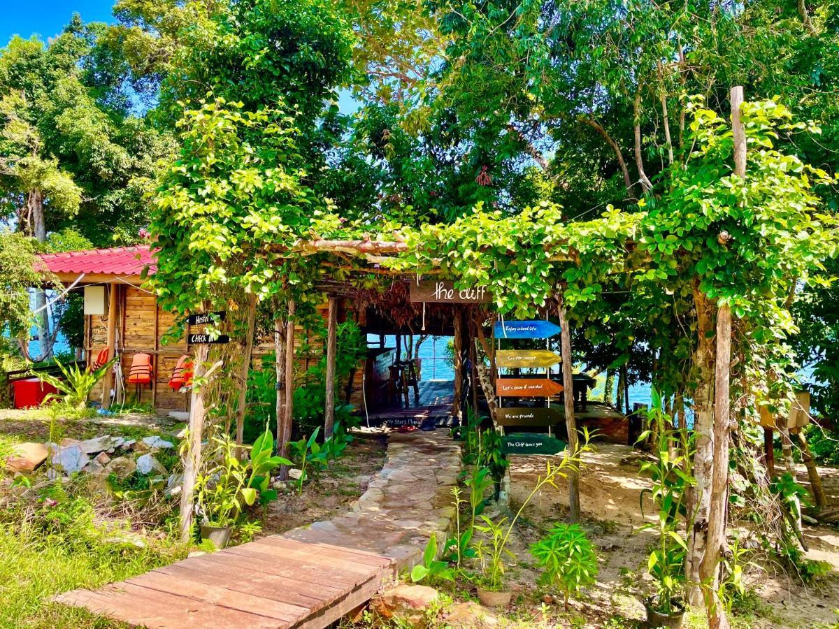 The Cliff Hostel, M'Pay Bay Koh Rong Sanloem Esterno foto