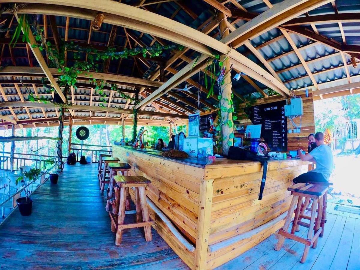 The Cliff Hostel, M'Pay Bay Koh Rong Sanloem Esterno foto