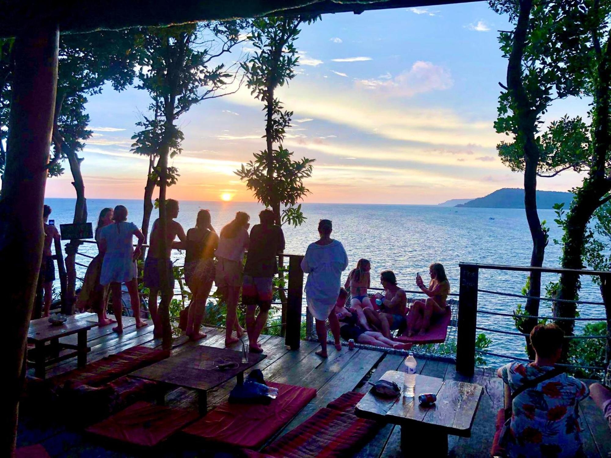 The Cliff Hostel, M'Pay Bay Koh Rong Sanloem Esterno foto
